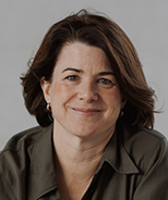 Petra Hoffknecht farbig Original weniger Ausschnitt.png
